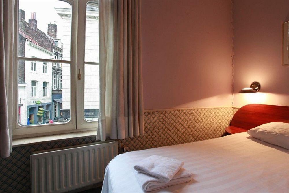 Le Virage Bistro En Hotel Maastricht Zewnętrze zdjęcie